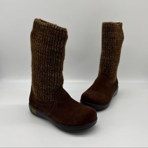 ALEGRIA Juneau Pull on Sweater Knit Boot Size 37